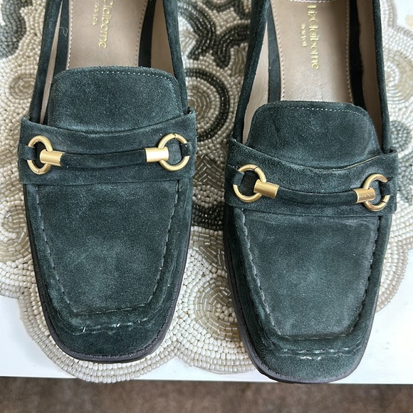 Emerald green suede Liz Claiborne loafers - Picture 2 of 10
